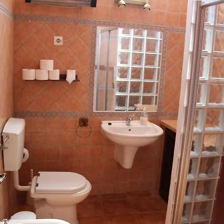 Cozy House * לאגוּ‏ש